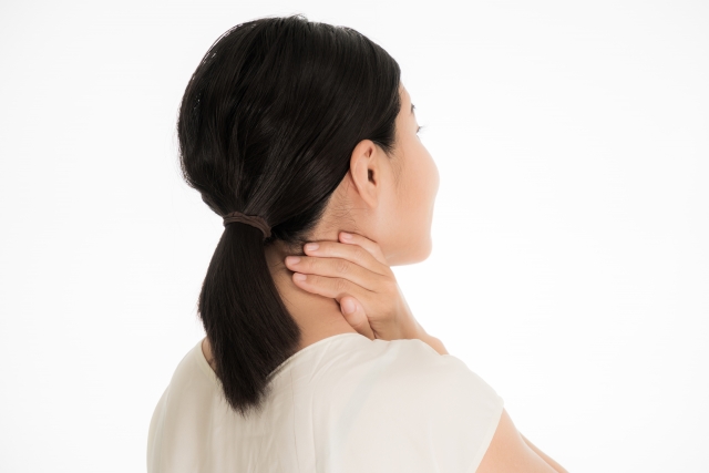 肩こりに悩む方のイメージ 新松戸の整体 新松戸オリーブの木整体院