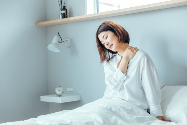 肩こりに悩む方のイメージ 新松戸の整体 新松戸オリーブの木整体院