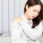 肩こりに悩む方のイメージ 新松戸の整体 新松戸オリーブの木整体院