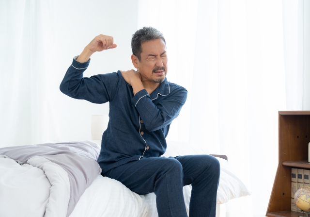 肩こりに悩む方のイメージ 新松戸の整体 新松戸オリーブの木整体院