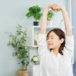 その腰痛は座り方が原因？整体施術と正しい姿勢で辛い痛みを解消する方法