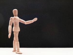 猫背 椅子 整体の効果とは?座るだけで姿勢が改善する仕組みとおすすめアイテム
