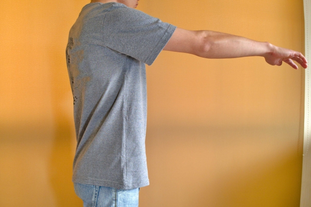 在宅ワークの椅子を見直して整体通いから卒業！辛い肩こり・腰痛を根本解消する方法