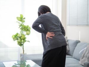 デスクワークの腰痛に整体がおすすめな理由!テレワークの疲れをリセット